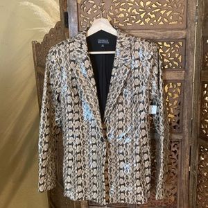 Danielle We wore what snake blazer!